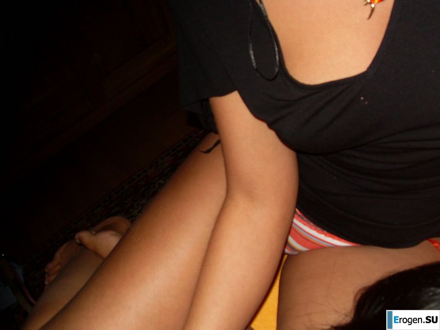 Playful mom and daughter show panties. Photo 3