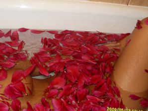 Playful mom and daughter show panties. Thumb 18