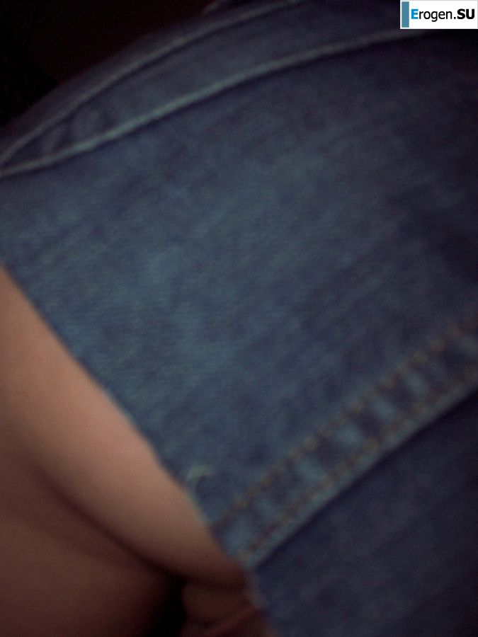 Молоденькая девушка занимается сексом с парнем и позирует на камеру. Фото 25