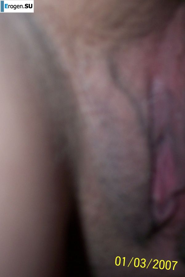 Брюнетка станцевала стриптиз, разделась и раздвинула ноги. Фото 37