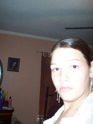 Брюнетка станцевала стриптиз, разделась и раздвинула ноги. Эскиз 11