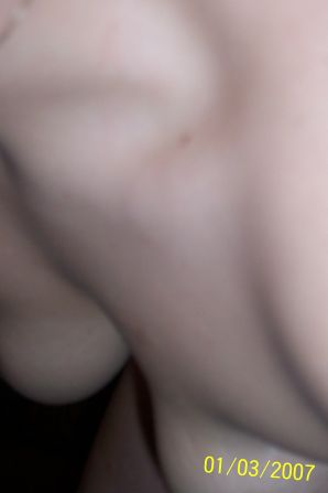 Брюнетка станцевала стриптиз, разделась и раздвинула ноги. Эскиз 32