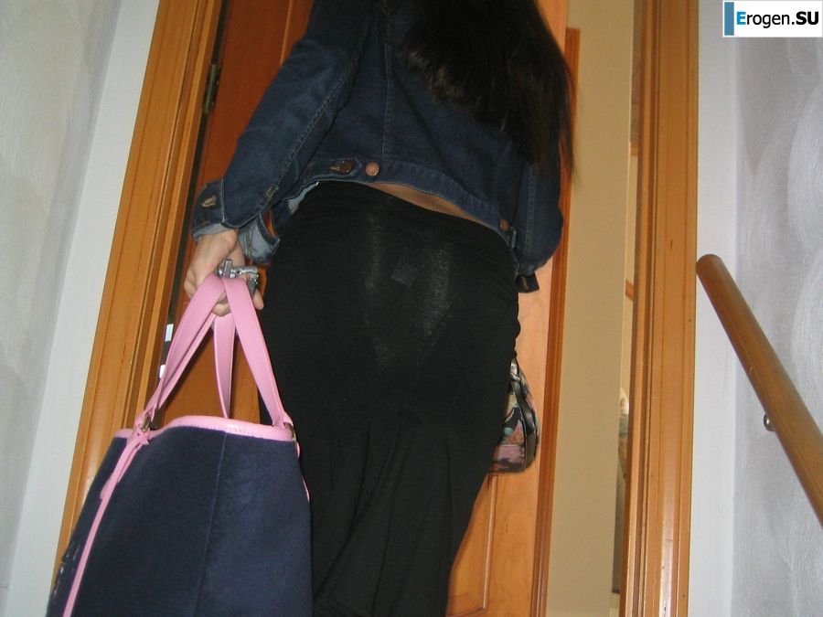 Восточная малышка развлекается со своим парнем голая. Часть 2. Фото 10