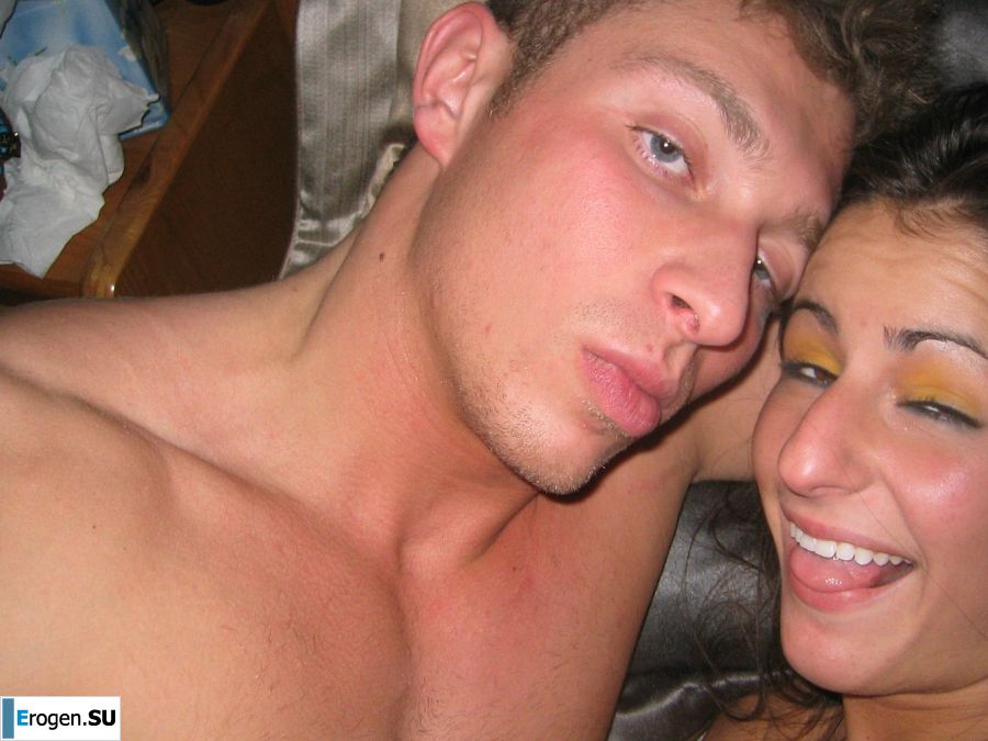 Восточная малышка развлекается со своим парнем голая. Часть 2. Фото 13