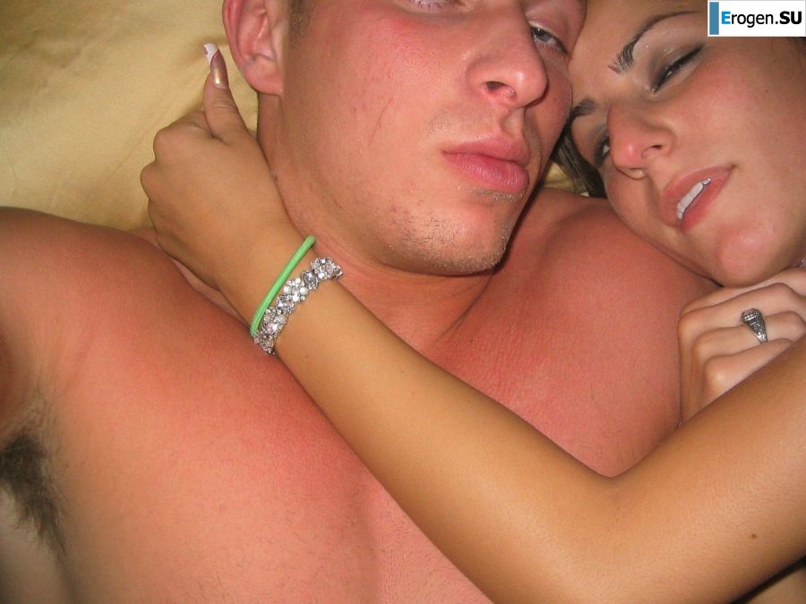 Восточная малышка развлекается со своим парнем голая. Часть 2. Фото 33