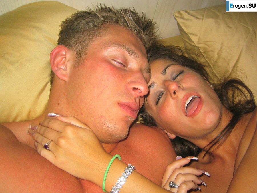 Восточная малышка развлекается со своим парнем голая. Часть 2. Фото 34