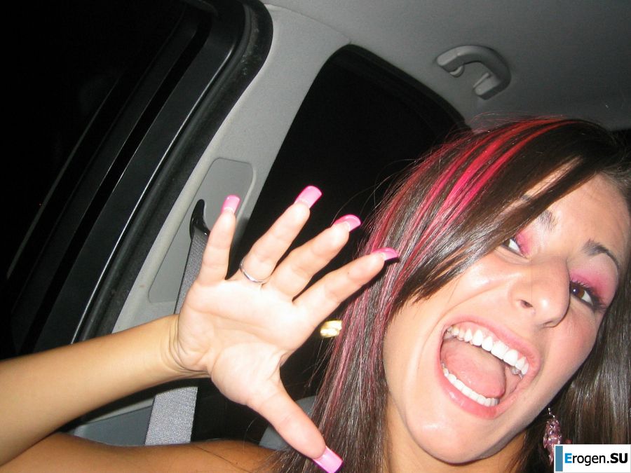 Восточная малышка развлекается со своим парнем голая. Часть 2. Фото 35