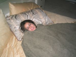 Восточная малышка развлекается со своим парнем голая. Часть 2. Эскиз 32