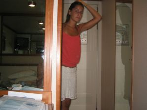 Восточная малышка развлекается со своим парнем голая. Часть 2. Эскиз 36