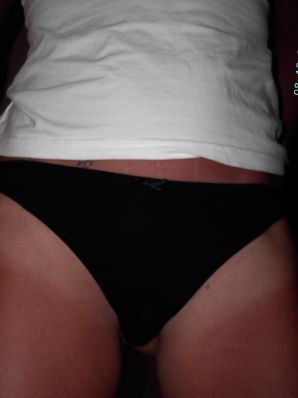 Athletic girl showed elastic boobs. Thumb 6