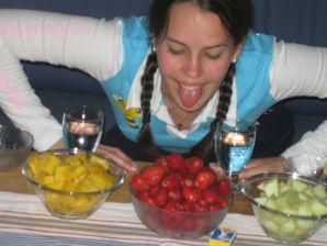 Задорная студентка с мохнатой киской голая купается в озере. Эскиз 34