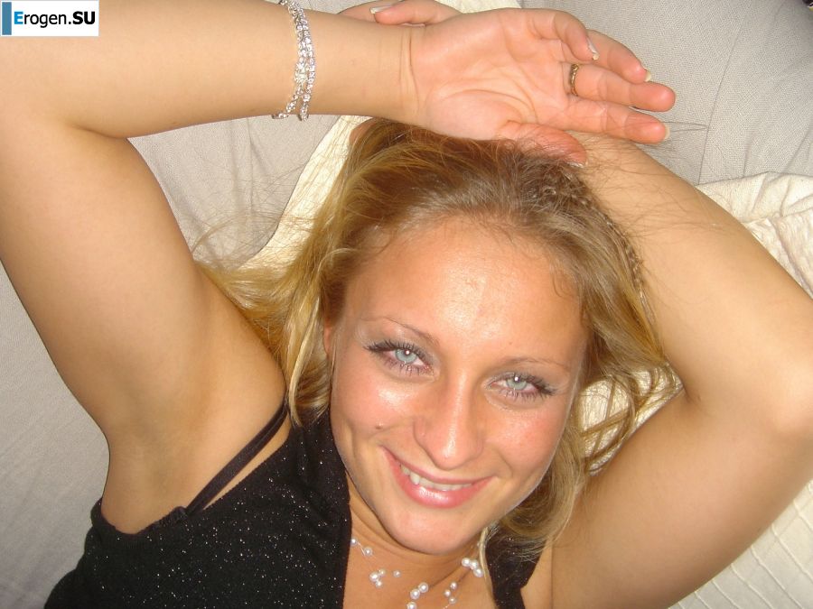 Cute blonde in pink panties showed tight boobs. Photo 15