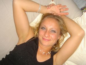 Cute blonde in pink panties showed tight boobs. Thumb 16