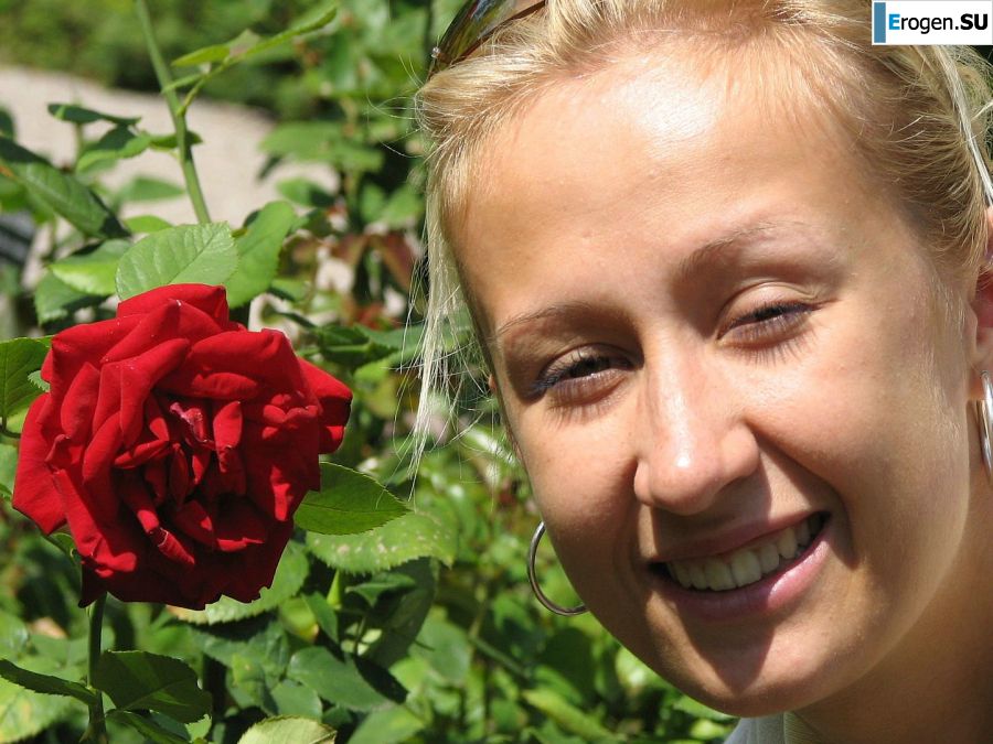 Cute blonde has sex with her boyfriend. Photo 5