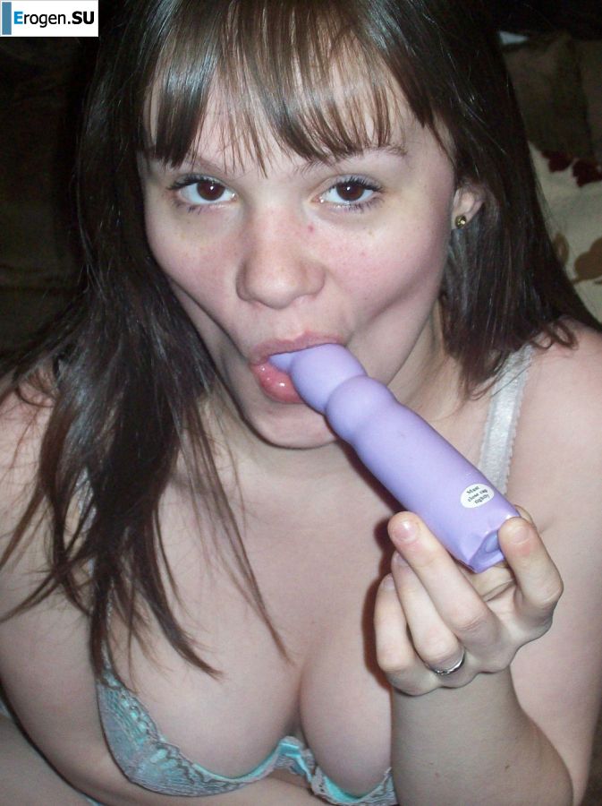 Young mischievous brunette shows elastic breasts and ass. Photo 32