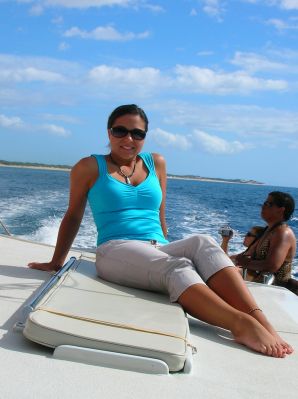 A guy licks a pussy for his girlfriend on vacation. Part 2. Thumb 14