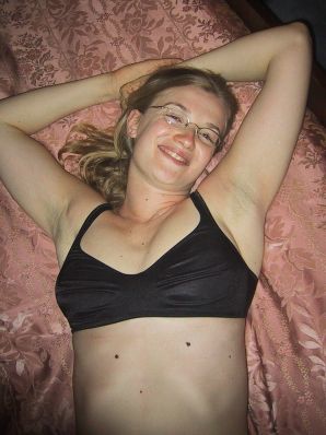 A tall blonde with wide hips undressed at home and showed tits. Part 2. Thumb 19