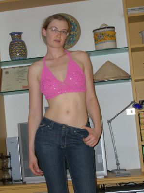A tall blonde with wide hips undressed at home and showed tits. Part 2. Thumb 6