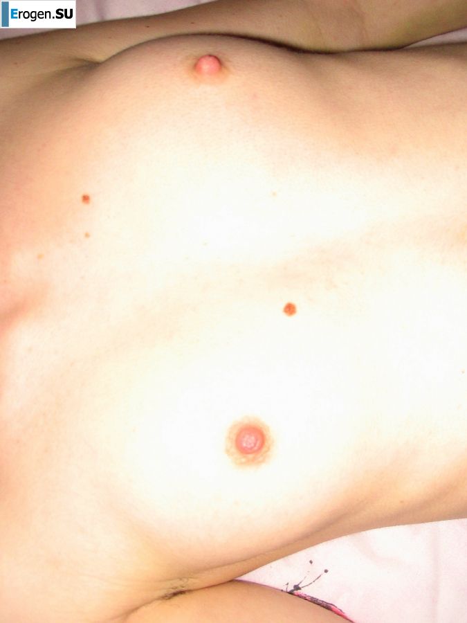 A girl with a furry pussy masturbates in front of a guy. Photo 9