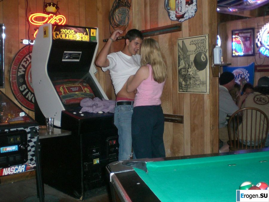 A blonde in pink panties drank and spread her legs in a billiard club. Photo 34