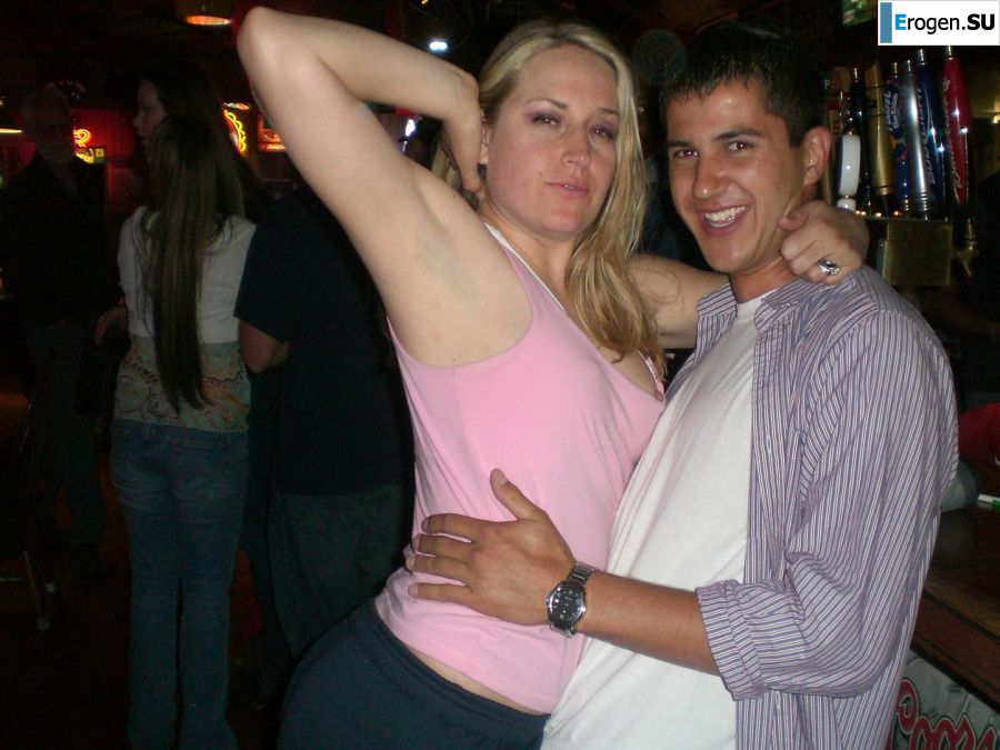 A blonde in pink panties drank and spread her legs in a billiard club. Photo 39