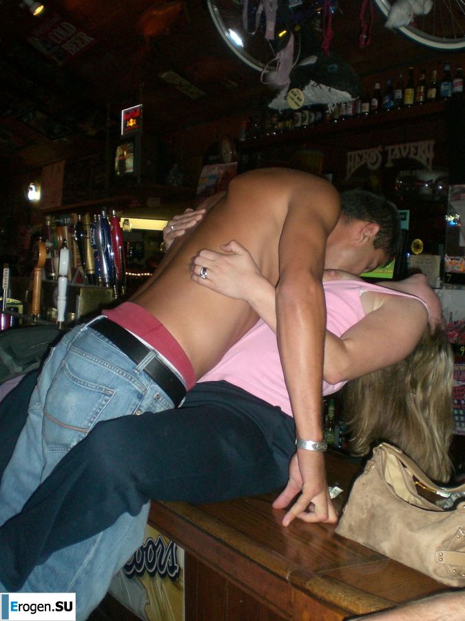 A blonde in pink panties drank and spread her legs in a billiard club. Photo 40