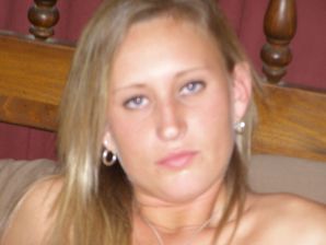 A blonde in pink panties drank and spread her legs in a billiard club. Thumb 9