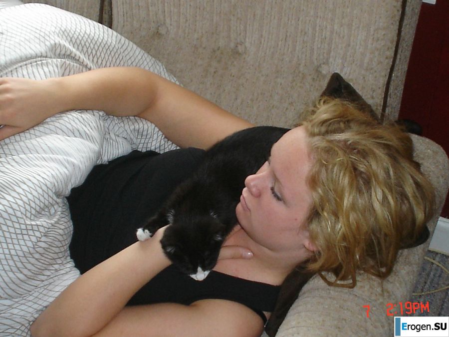 A blue-eyed minx with a pierced nipple plays with her panties. Part 2. Photo 46