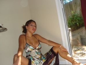 A woman with beautiful tits poses in a swimsuit and without it. Part 2. Thumb 16