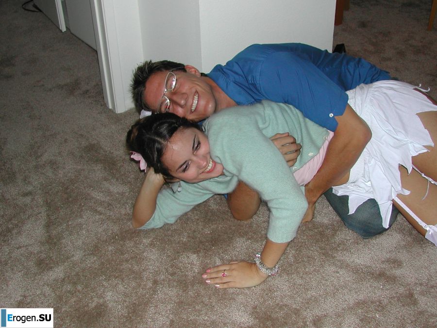 The dancer after work showed an elastic ass. Photo 13