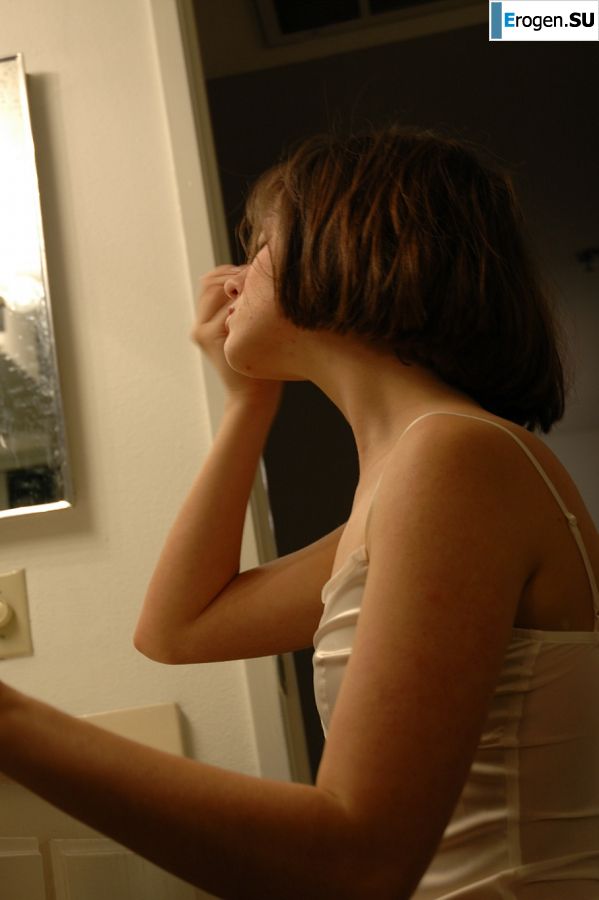 The dancer after work showed an elastic ass. Photo 14