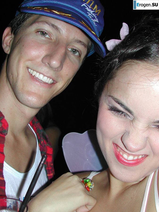 The dancer after work showed an elastic ass. Photo 9