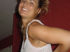 A mature woman changes into a schoolgirl and has sex. Thumb 16