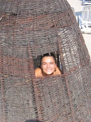 Seductive Latina poses naked on vacation in front of a guy. Thumb 27