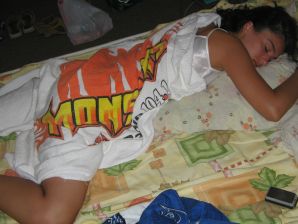 Seductive Latina poses naked on vacation in front of a guy. Thumb 7