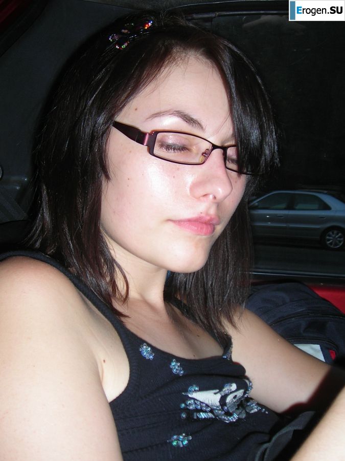 Appetizing chicks of a prostitute arrived on call on Friday night. Photo 3