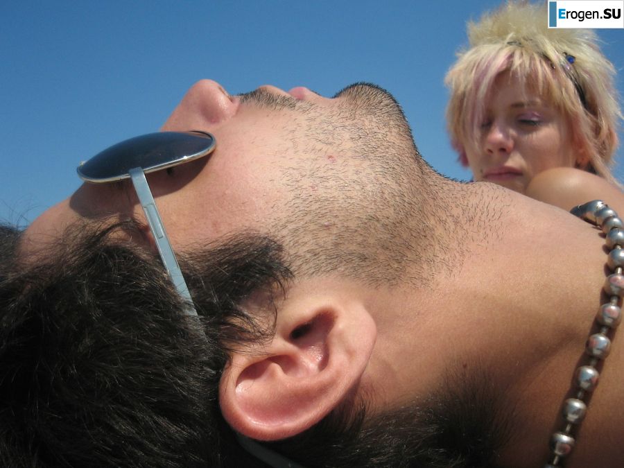 Appetizing chicks of a prostitute arrived on call on Friday night. Photo 33