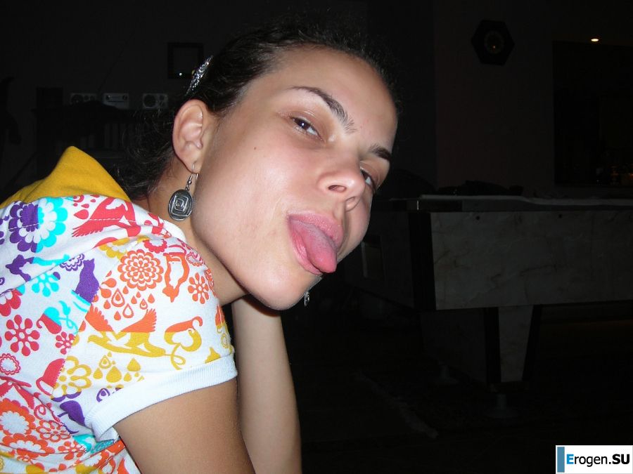 Appetizing chicks of a prostitute arrived on call on Friday night. Photo 4