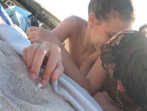 Appetizing chicks of a prostitute arrived on call on Friday night. Thumb 37