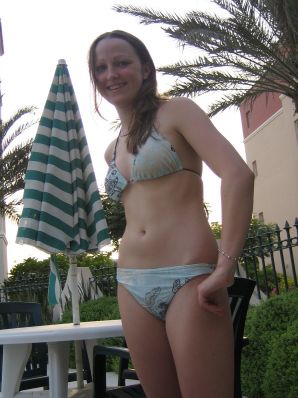 Молодая шалунья показала свое молодое и упругое тело. Часть 2. Эскиз 7