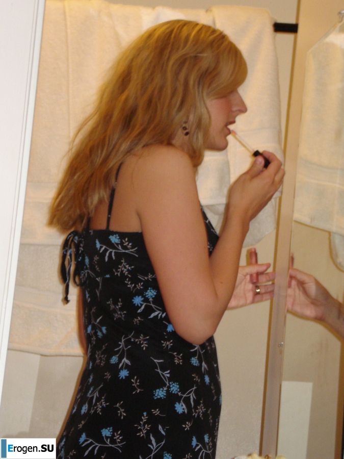 Seductive nurse masturbates on the couch. Photo 2