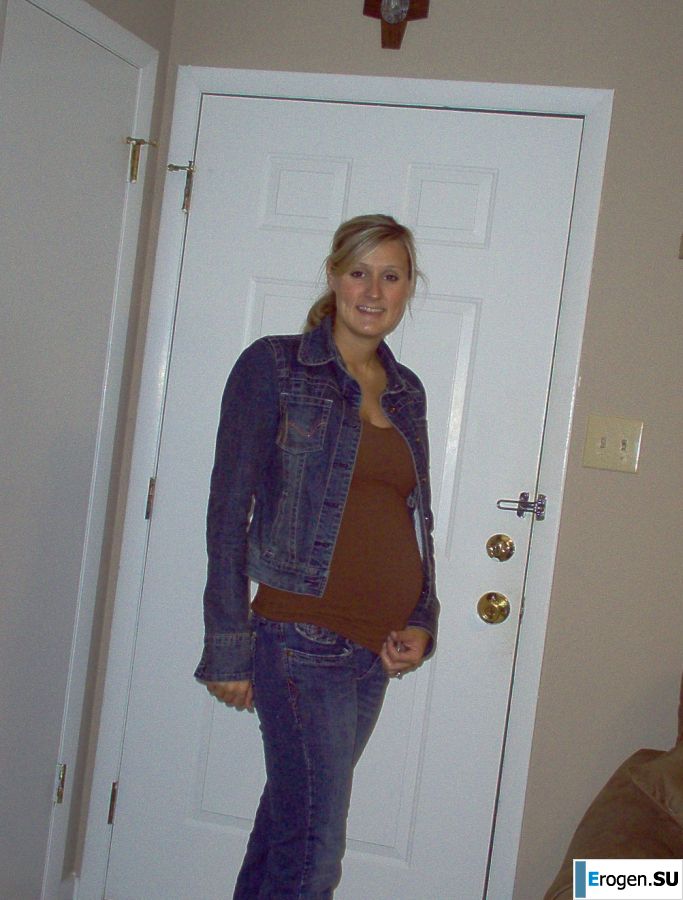 Seductive nurse masturbates on the couch. Photo 29