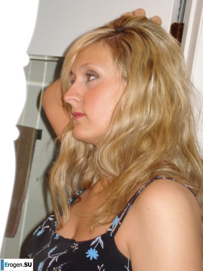 Seductive nurse masturbates on the couch. Photo 3