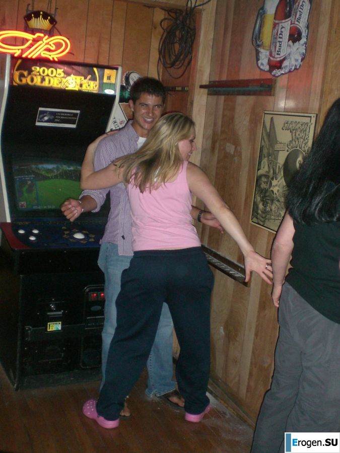 A blonde in pink panties drank and spread her legs in a billiard club. Part 2. Photo 32