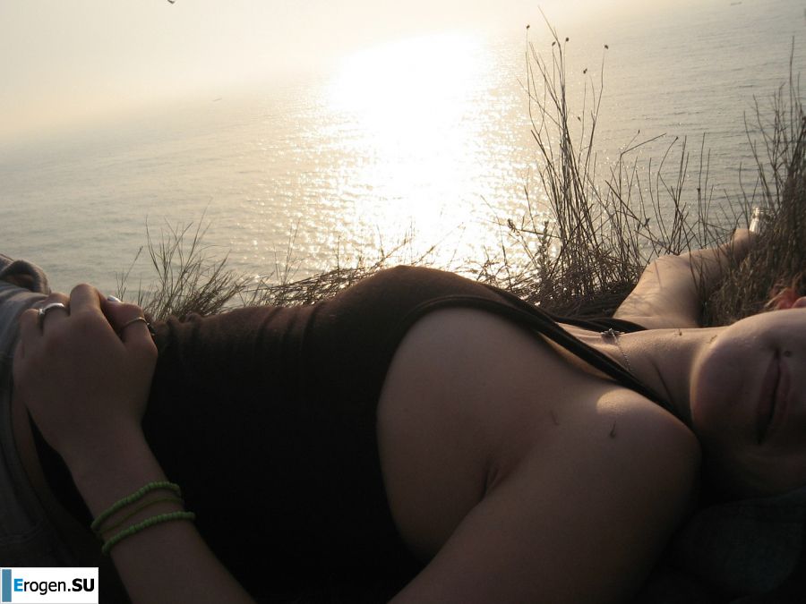 Appetizing chicks of a prostitute arrived on call on Friday night. Part 2. Photo 11