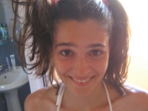 Seductive Latina poses naked on vacation in front of a guy. Part 2. Thumb 12