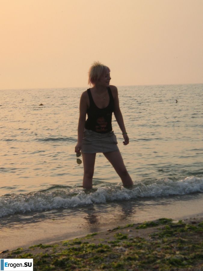 Appetizing chicks of a prostitute arrived on call on Friday night. Part 3. Photo 11