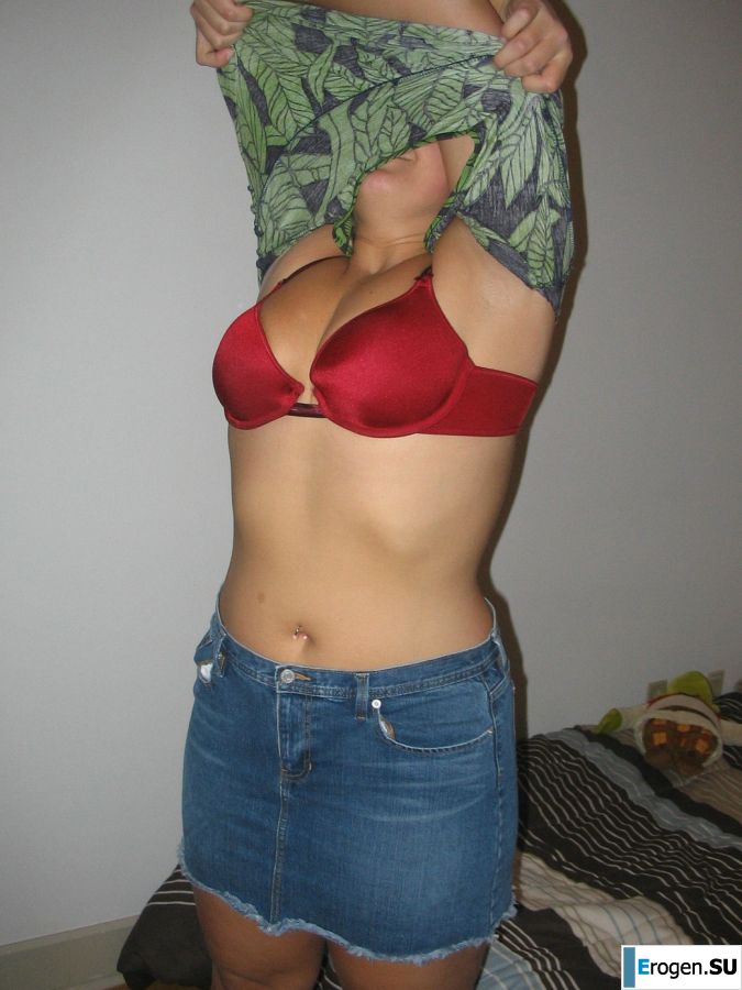 A blonde with curvaceous forms showed a peasant boobs and not only. Part 2. Photo 27