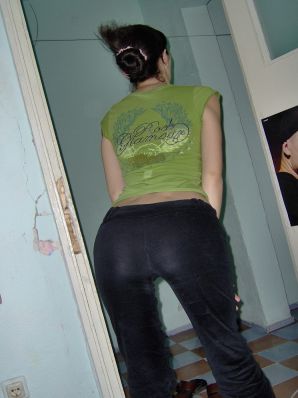 Oriental beauty shows the ass in clothes and without. Thumb 20