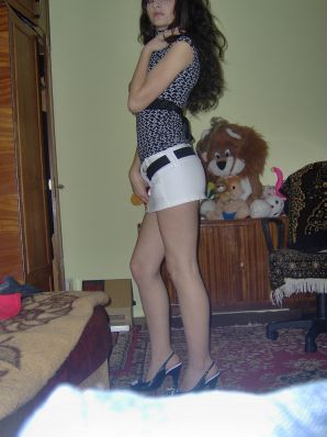 Oriental beauty shows the ass in clothes and without. Thumb 38